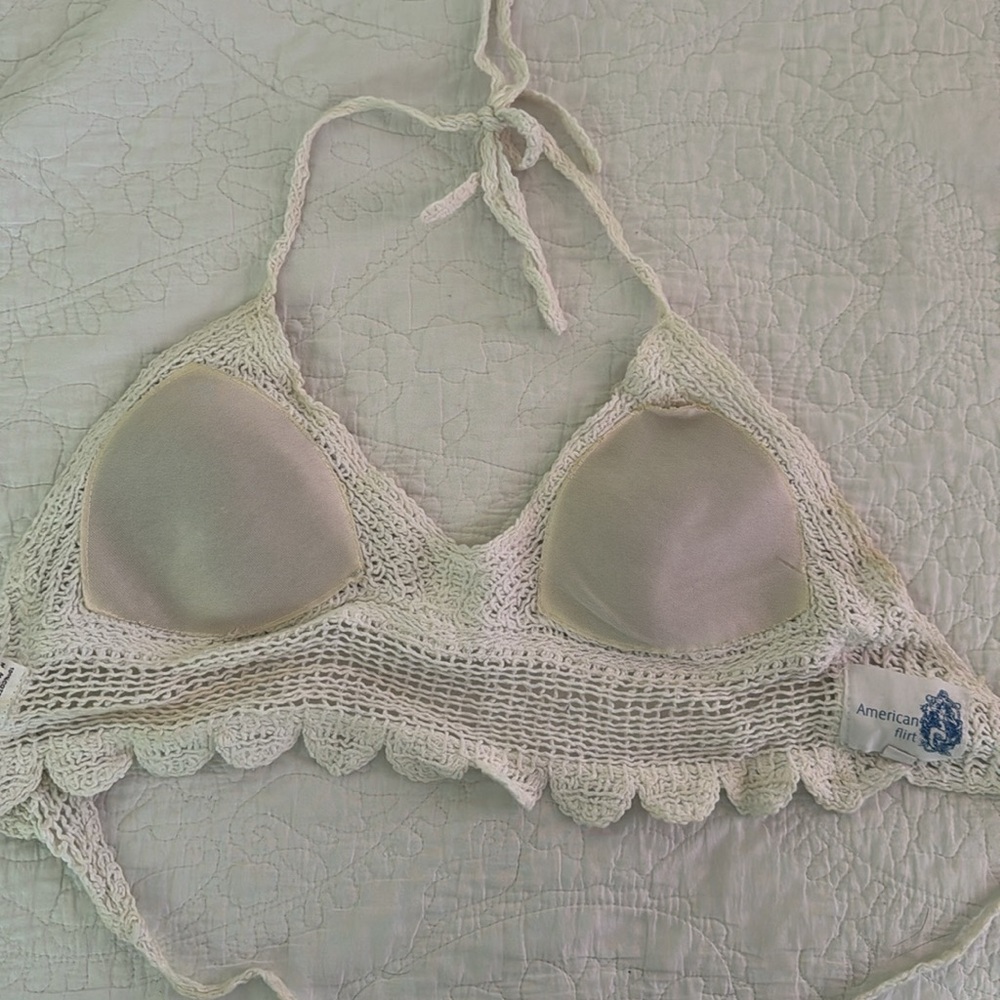 White crochet top with tie strings - Picture 2 of 3